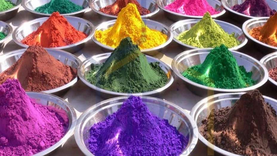 شرکت بهرنگ شیمی گستر پرنیا